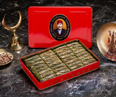 HAFİZ MUSTAFA 1864 Pistachio Twister Baklava (XL Metal Box)