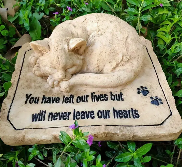 Cat Memorial Garden Stone Statue - Heartfelt Pet Memorial Gift for Outdoor Use